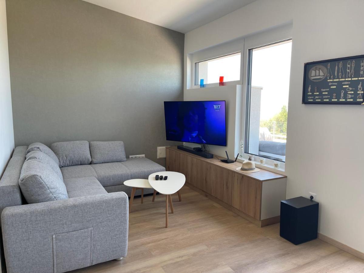 Fenyves Beach Apartman Delux Balatonfenyves Exterior photo