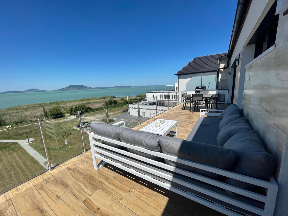Fenyves Beach Apartman Delux Balatonfenyves Exterior photo